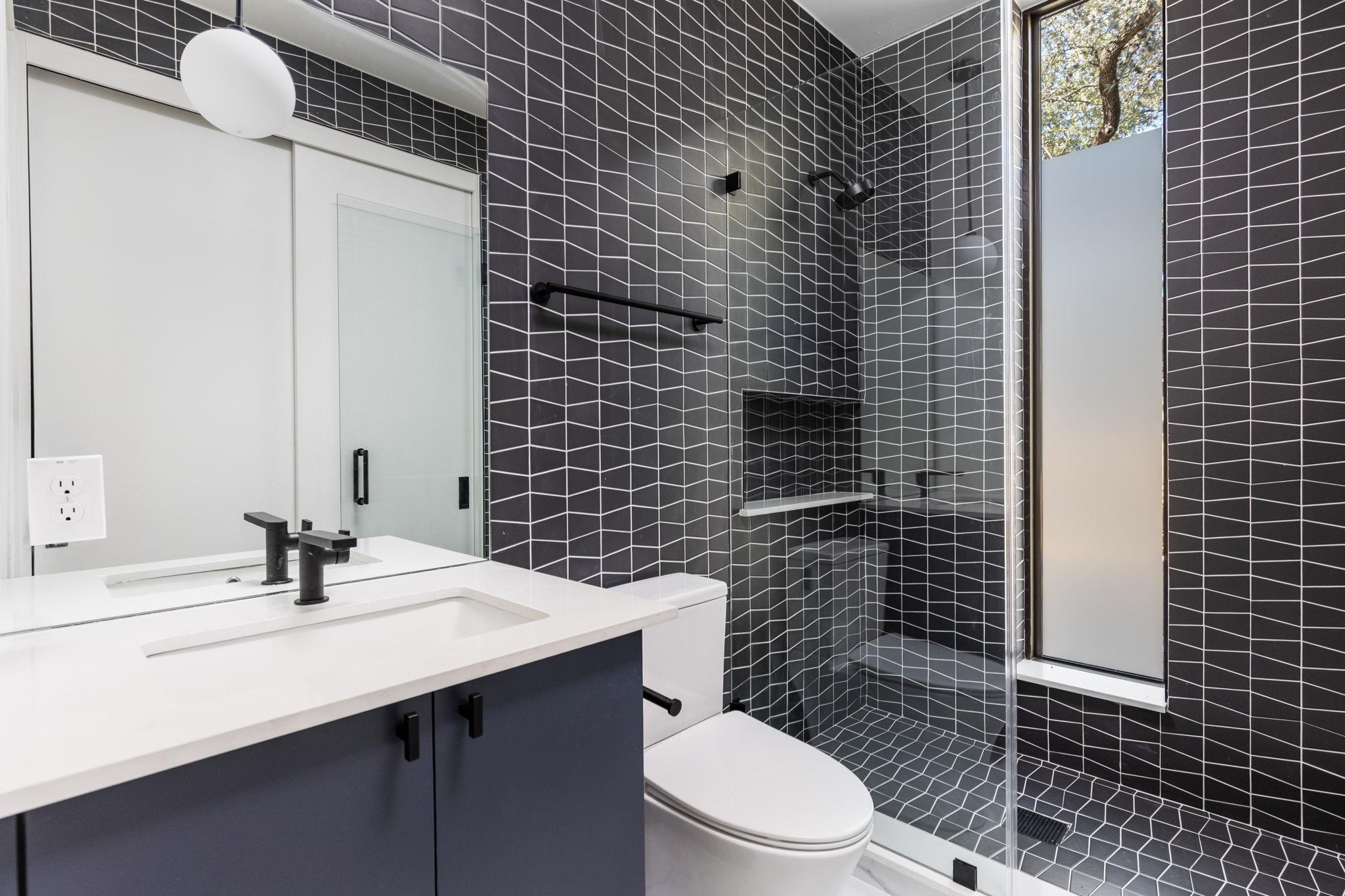 1603 Chelsea Ln # 1, Austin, TX 78704