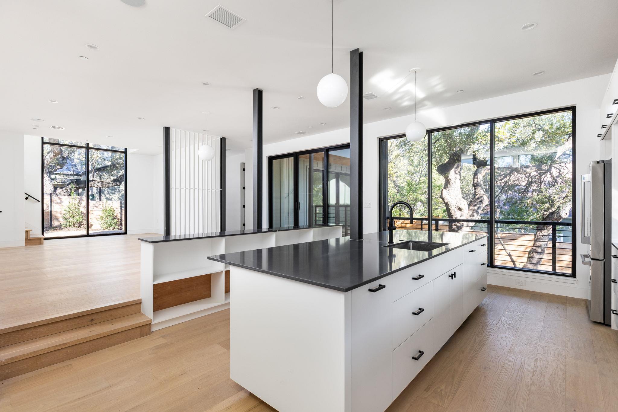 1603 Chelsea Ln # 1, Austin, TX 78704