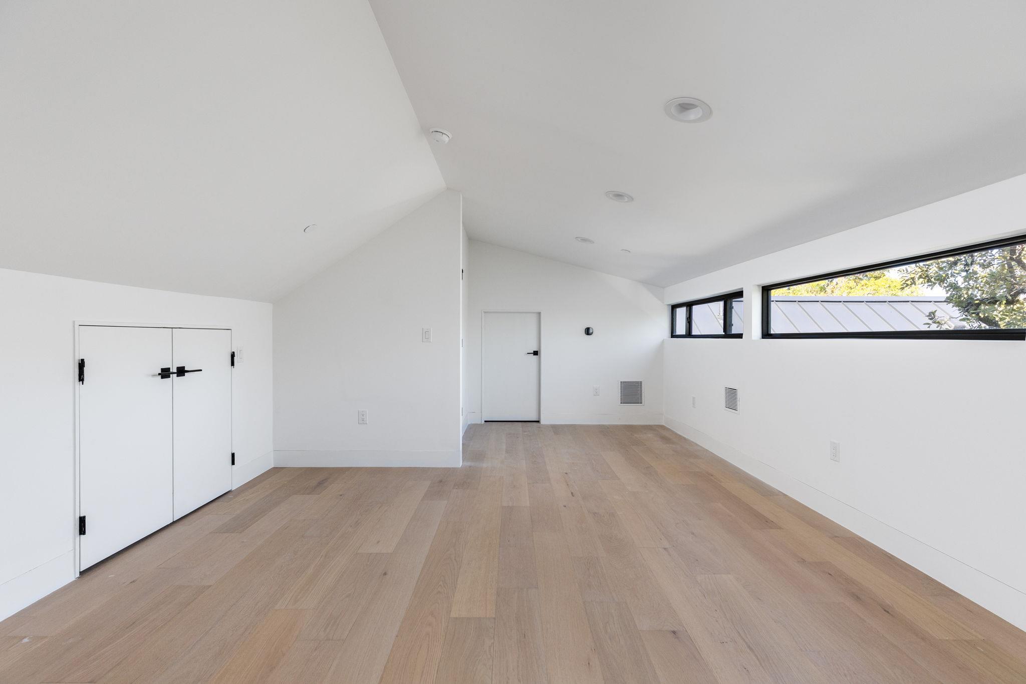 1603 Chelsea Ln # 1, Austin, TX 78704