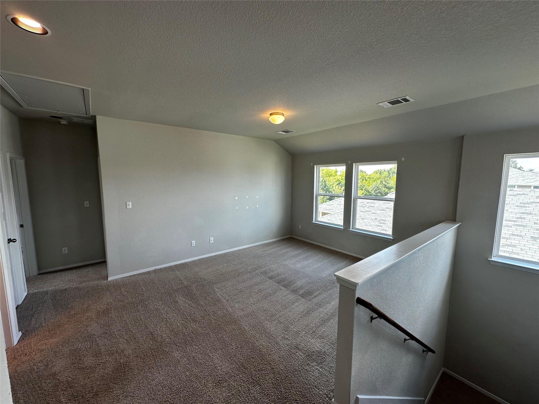 316 Insider Loop, Elgin, TX 78621