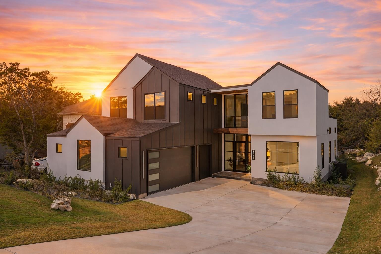 419 Hazeltine Dr, Lakeway, TX 78734