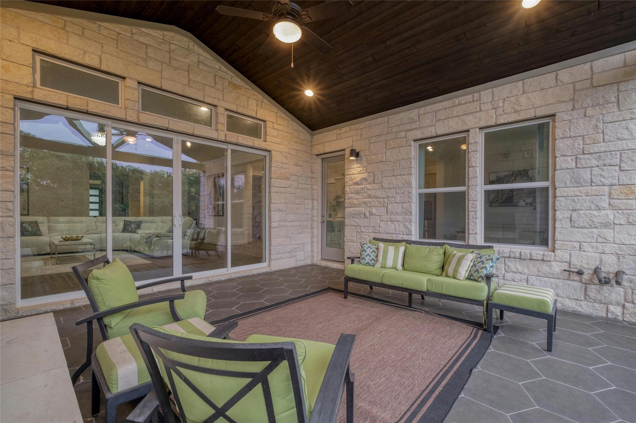 409 Ocate Mesa Trl, Liberty Hill, TX 78642