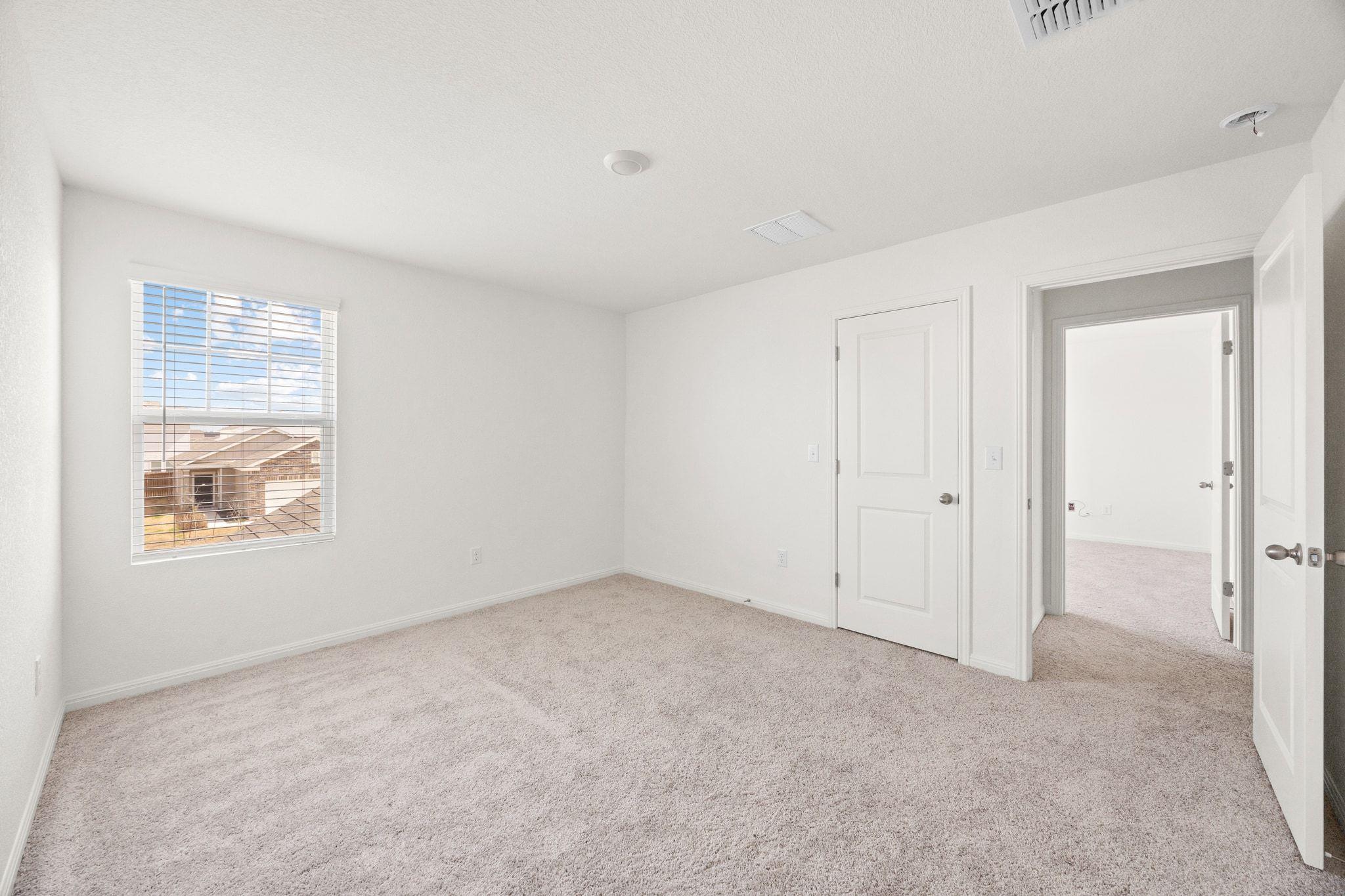 410 Magnum Force Dr, Jarrell, TX 76537