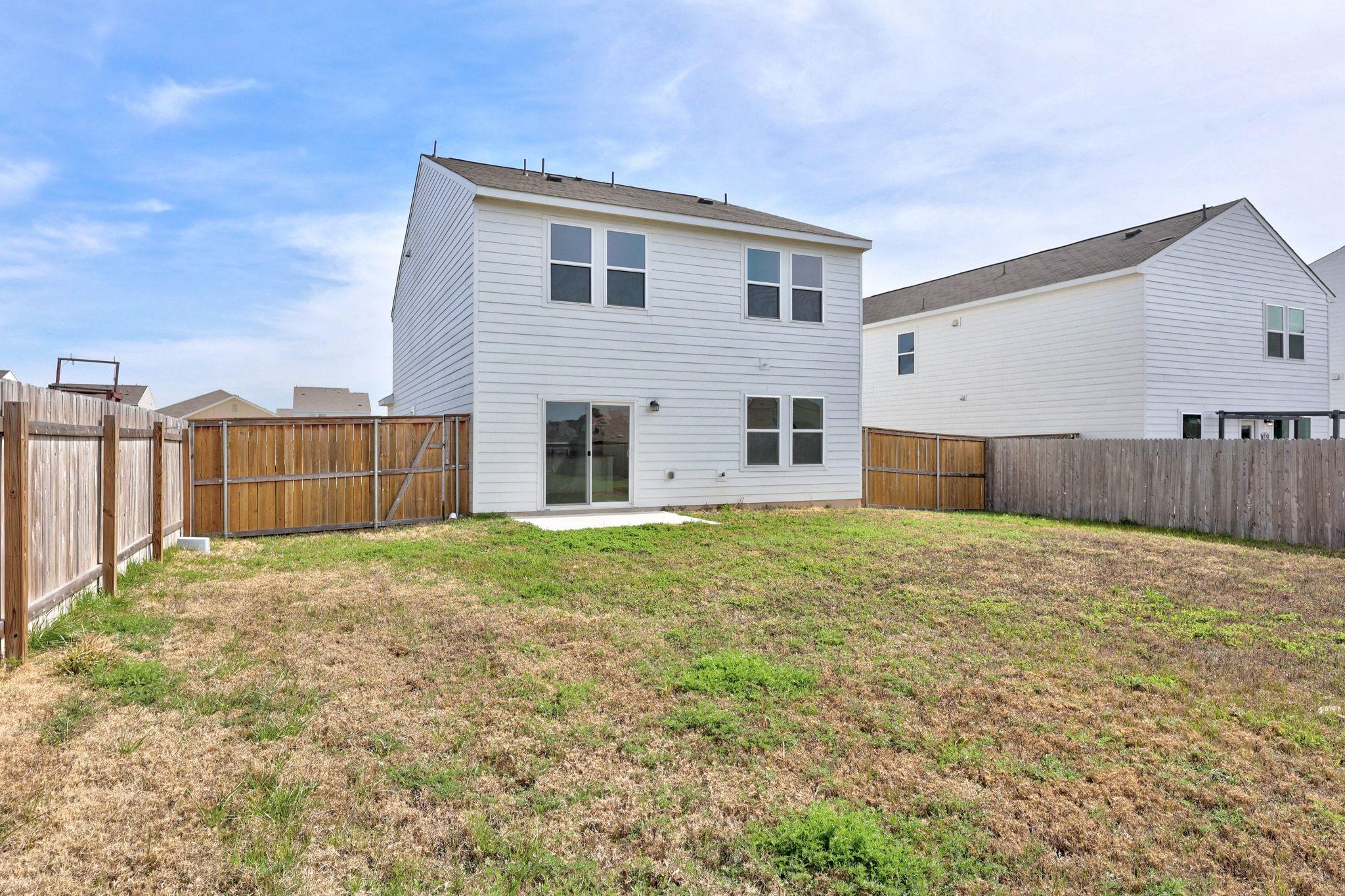 410 Magnum Force Dr, Jarrell, TX 76537