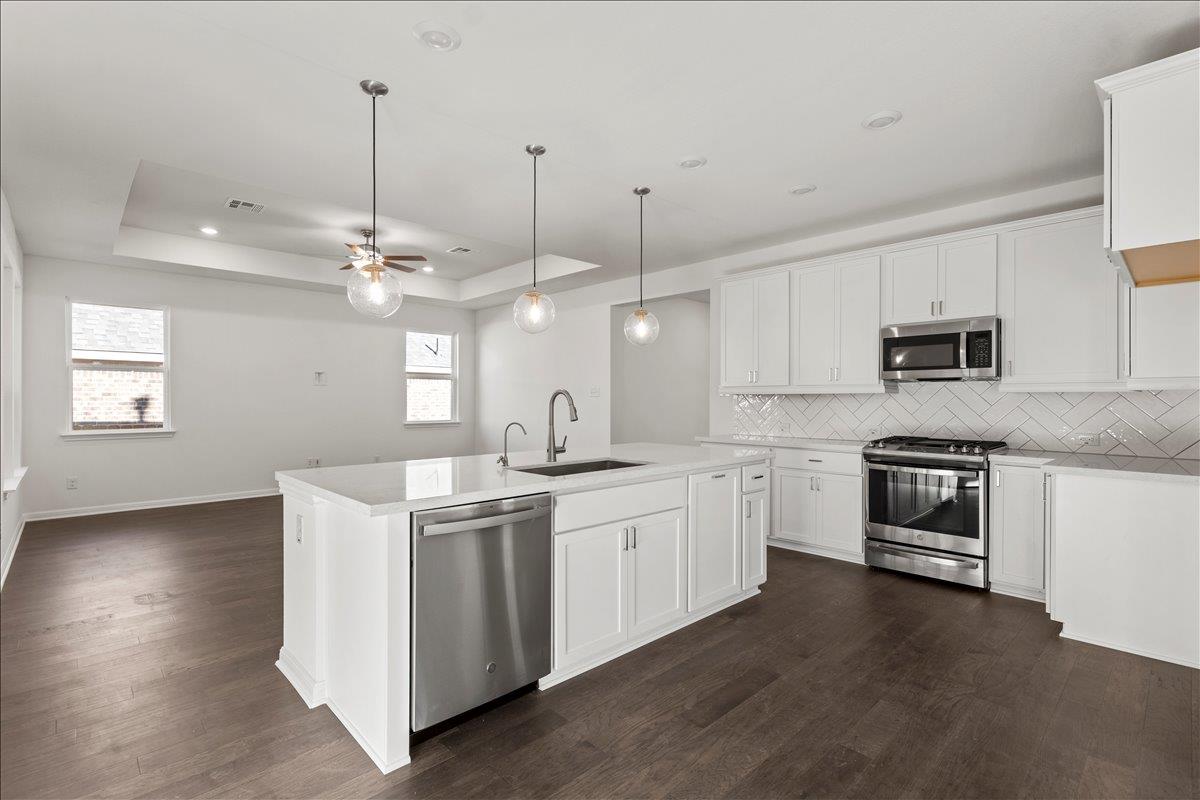 133 Green Knoll Ln, Georgetown, TX 78628