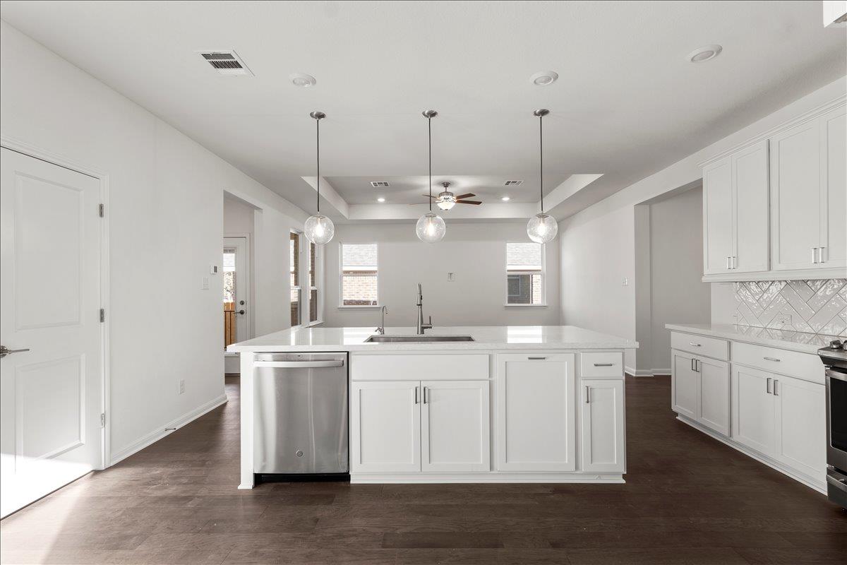 133 Green Knoll Ln, Georgetown, TX 78628