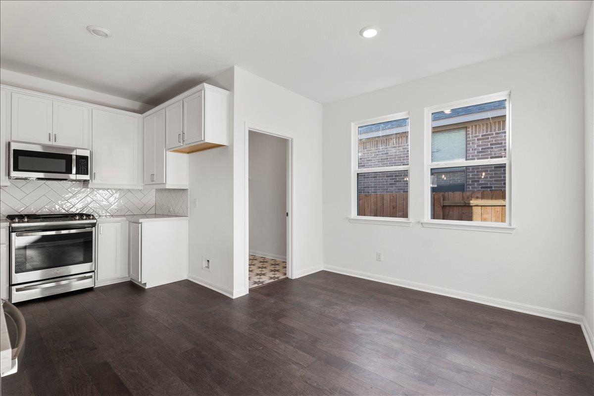 133 Green Knoll Ln, Georgetown, TX 78628