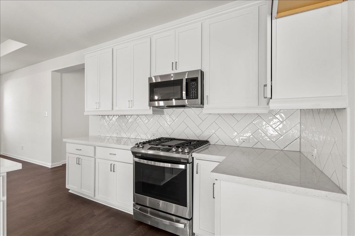 133 Green Knoll Ln, Georgetown, TX 78628