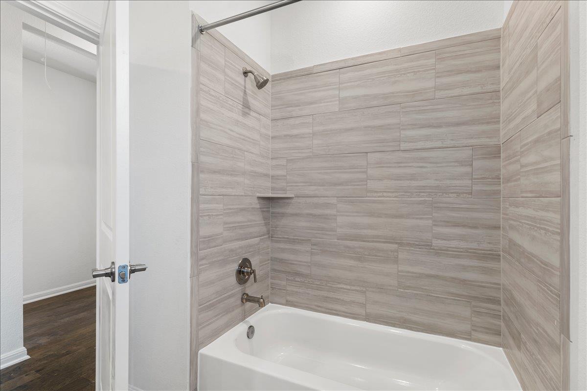 133 Green Knoll Ln, Georgetown, TX 78628