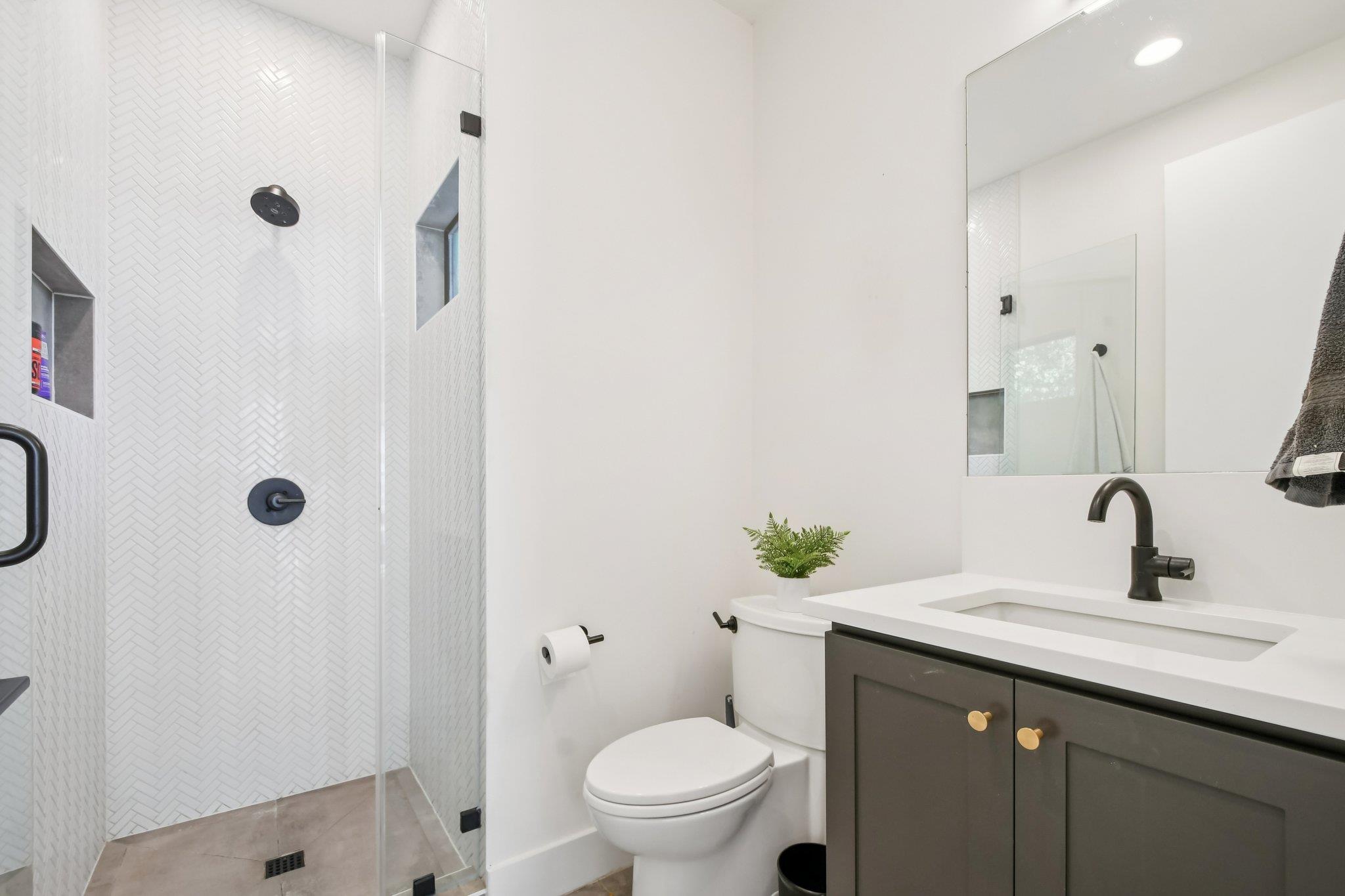 2916 E 13th St # 2, Austin, TX 78702