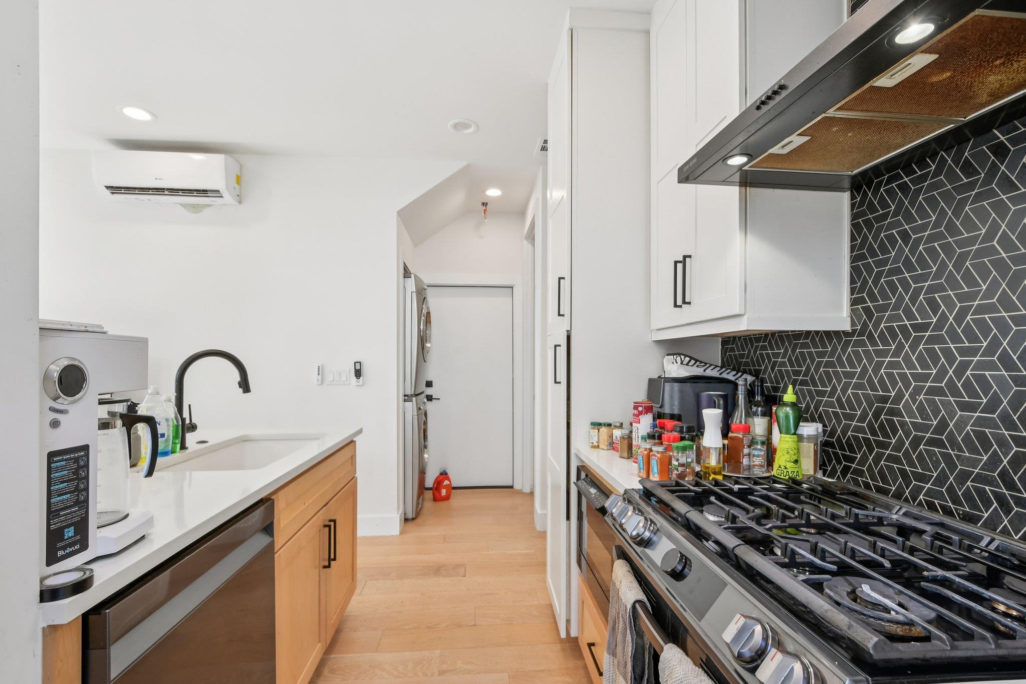 2916 E 13th St # 2, Austin, TX 78702