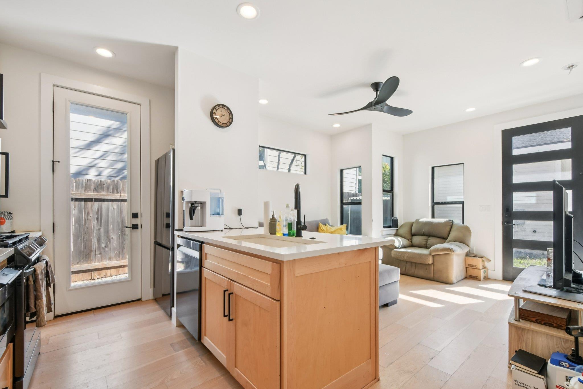 2916 E 13th St # 2, Austin, TX 78702