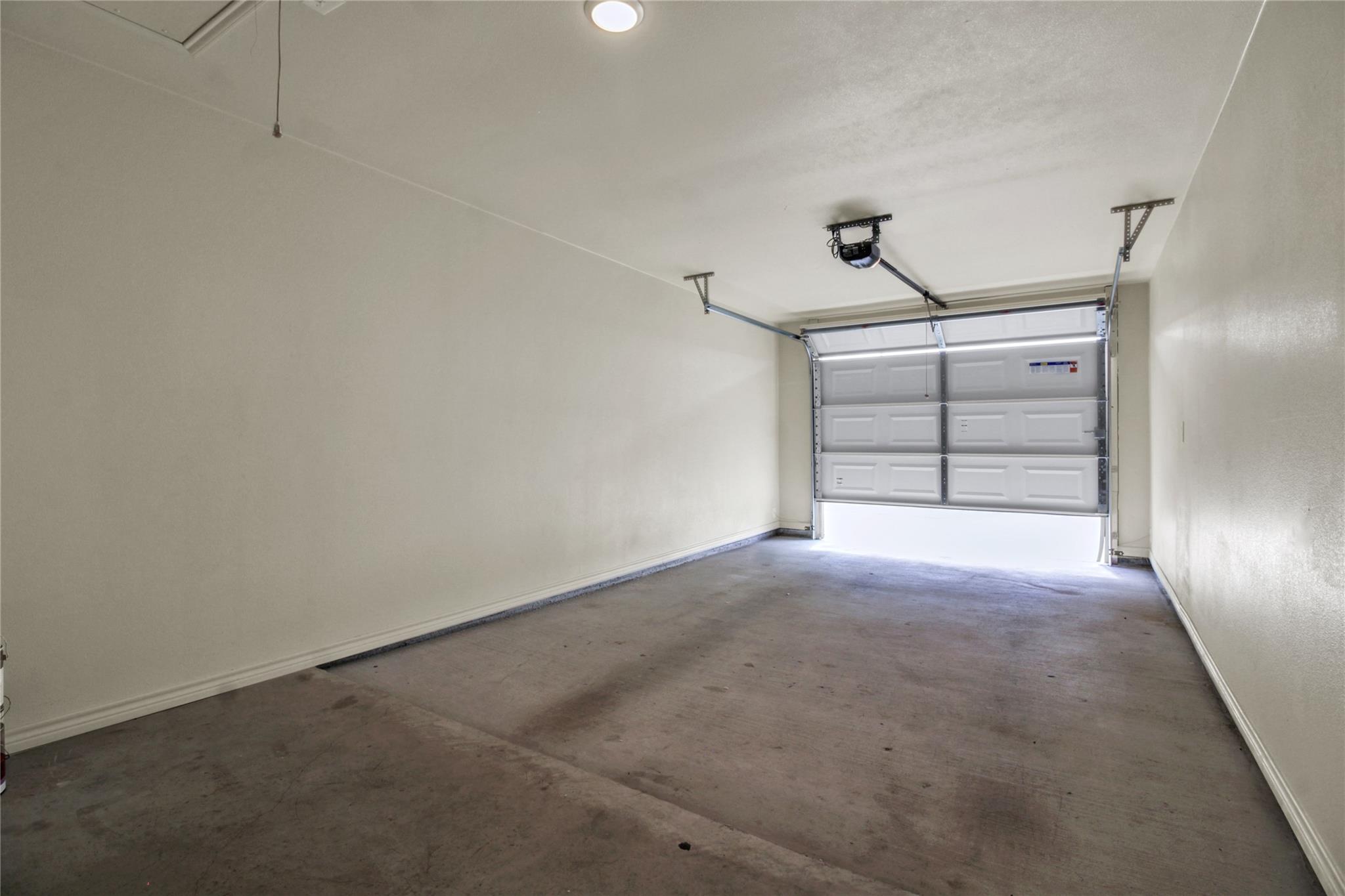 109 Calvin Smith Ln # A, Jarrell, TX 76537