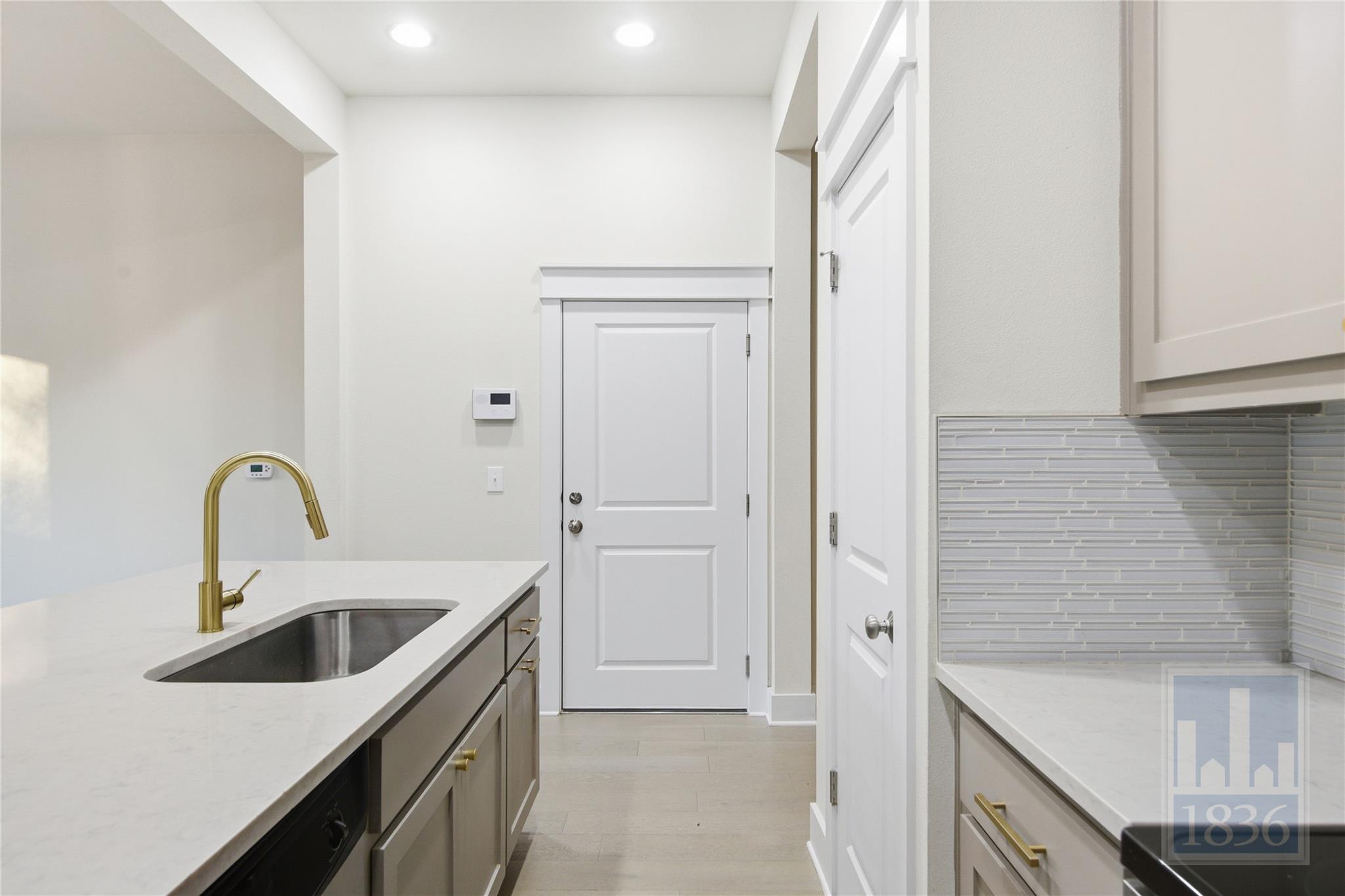 13501 Metric Blvd # 2, Austin, TX 78727