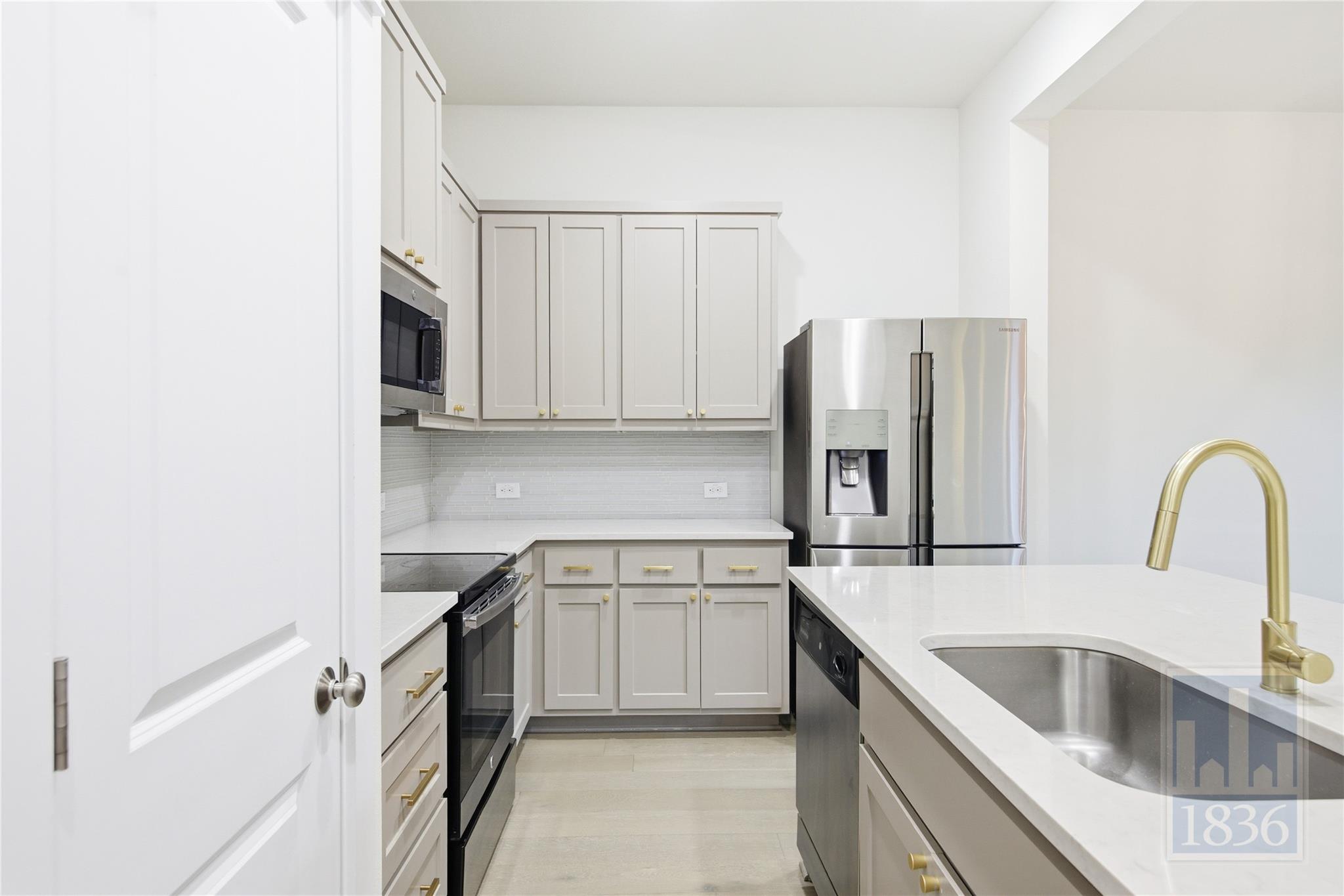 13501 Metric Blvd # 2, Austin, TX 78727