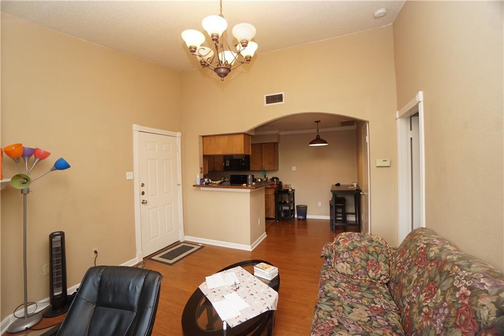 114 E 31st St # 306, Austin, TX 78705