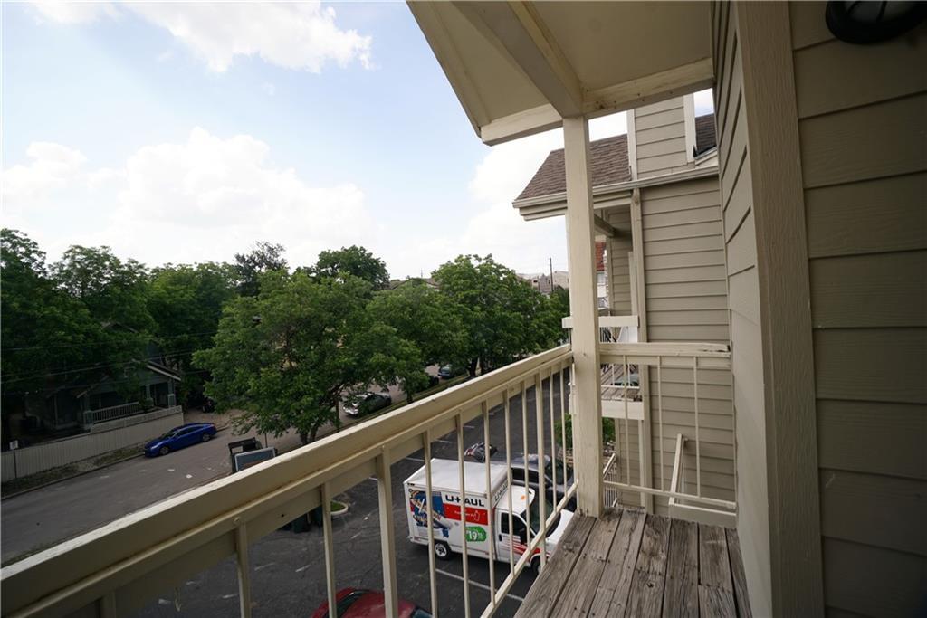 114 E 31st St # 306, Austin, TX 78705