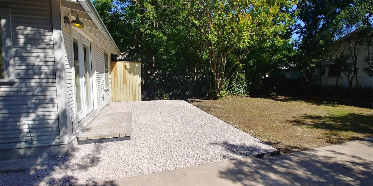 711 W Johanna St, Austin, TX 78704