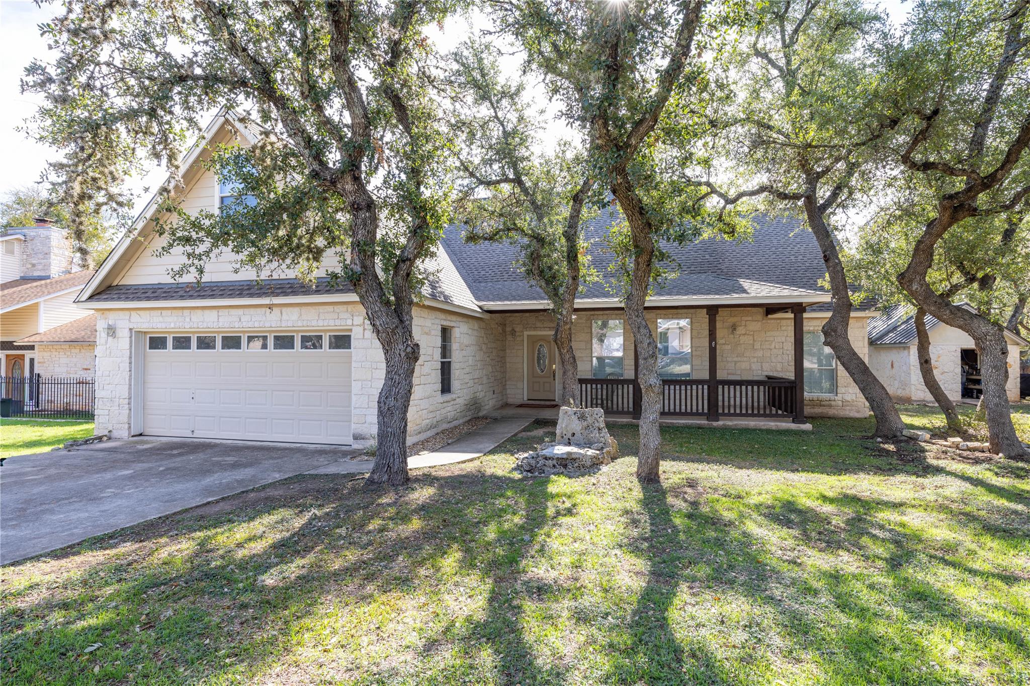 6 Pebblebrook Ln, Wimberley, TX 78676