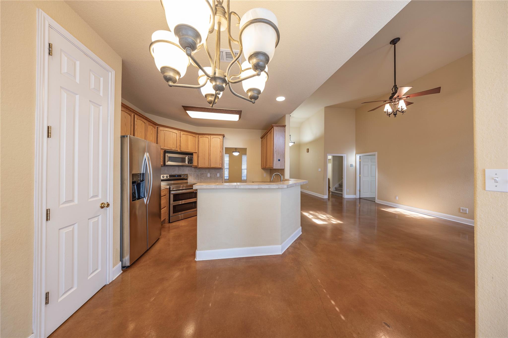 6 Pebblebrook Ln, Wimberley, TX 78676