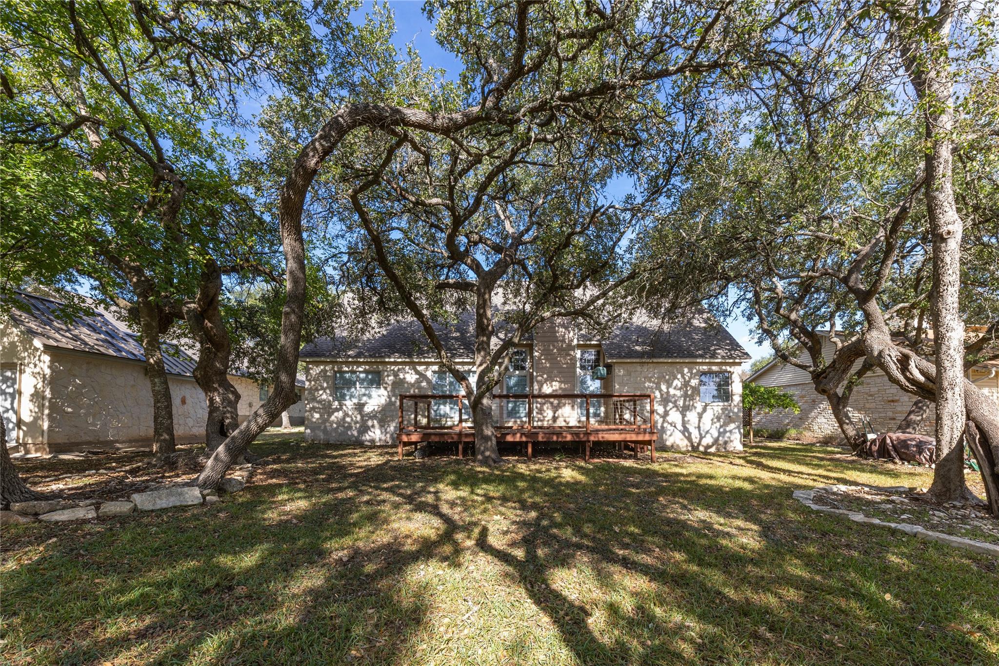 6 Pebblebrook Ln, Wimberley, TX 78676