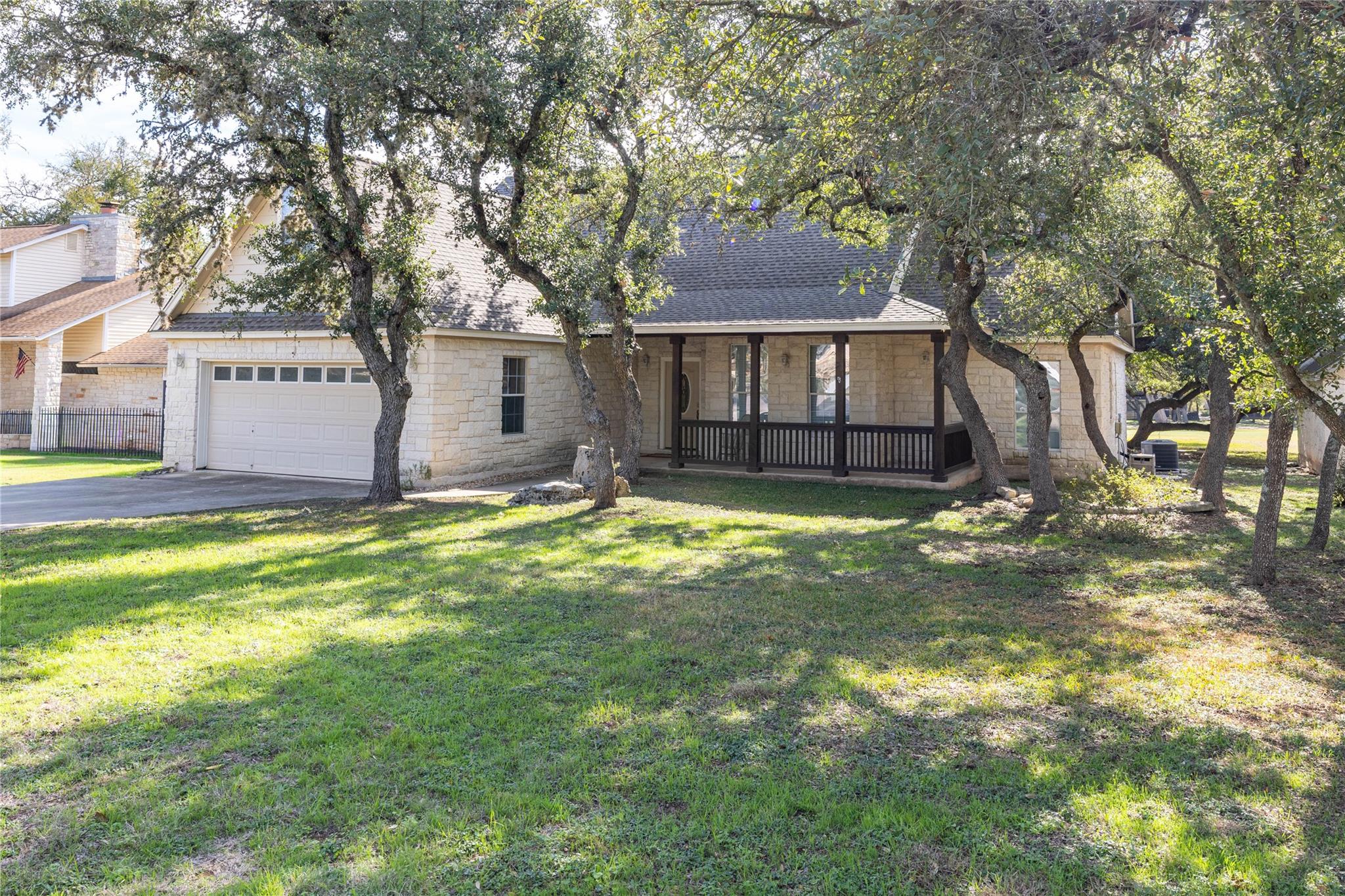6 Pebblebrook Ln, Wimberley, TX 78676