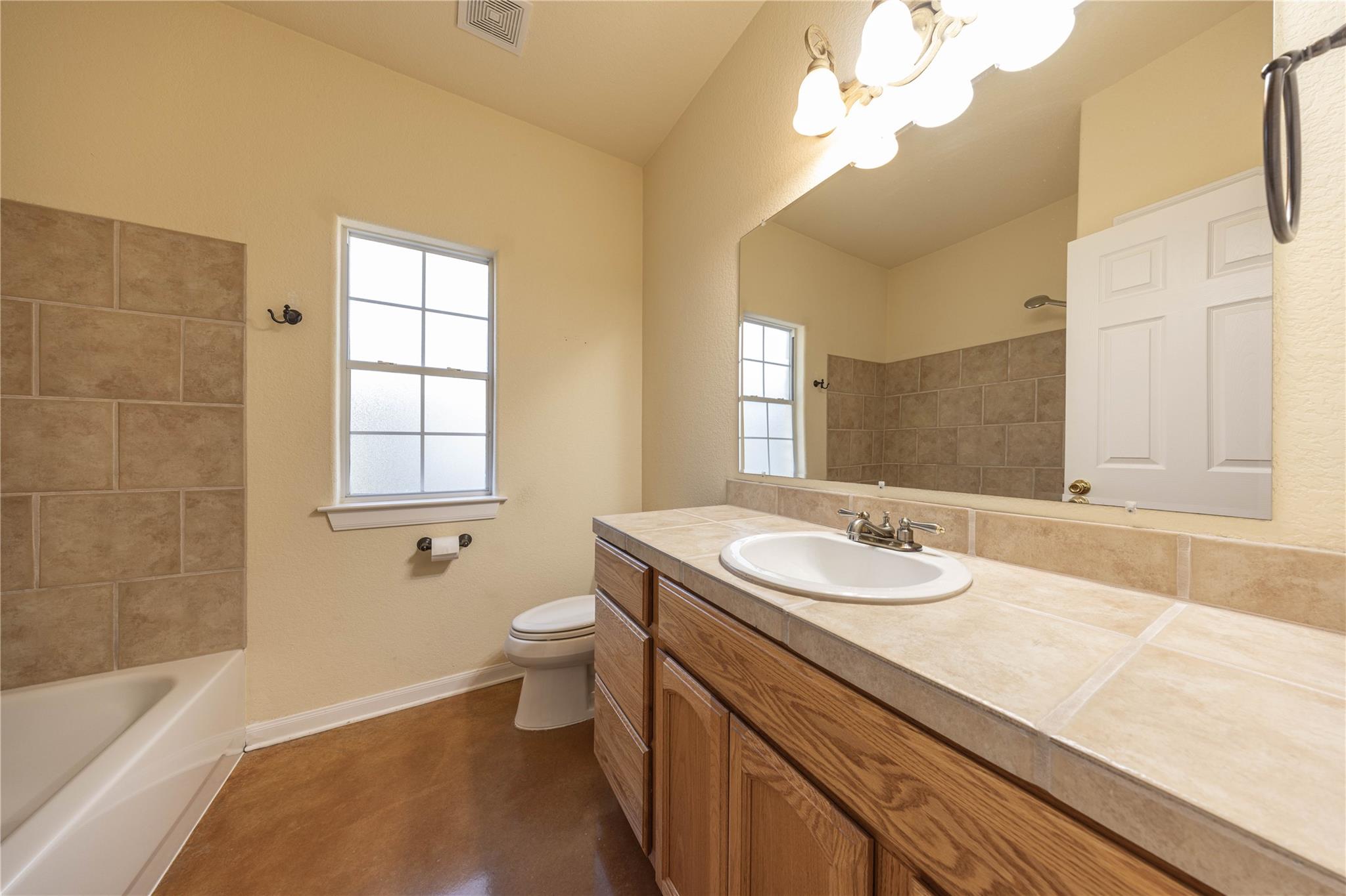 6 Pebblebrook Ln, Wimberley, TX 78676