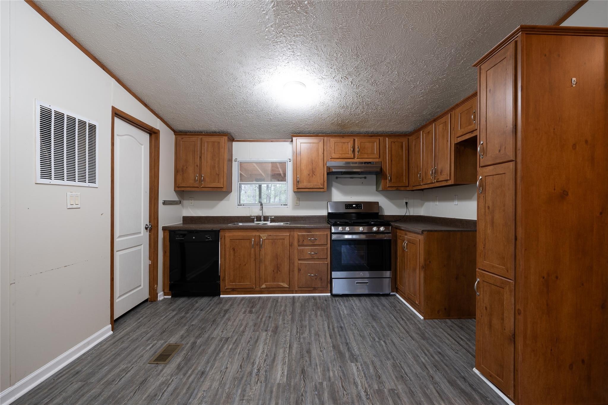 362 Saint Johns Rd, Dale, TX 78616