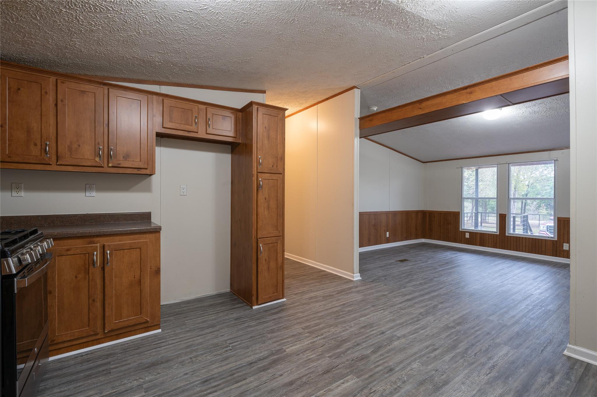 362 Saint Johns Rd, Dale, TX 78616