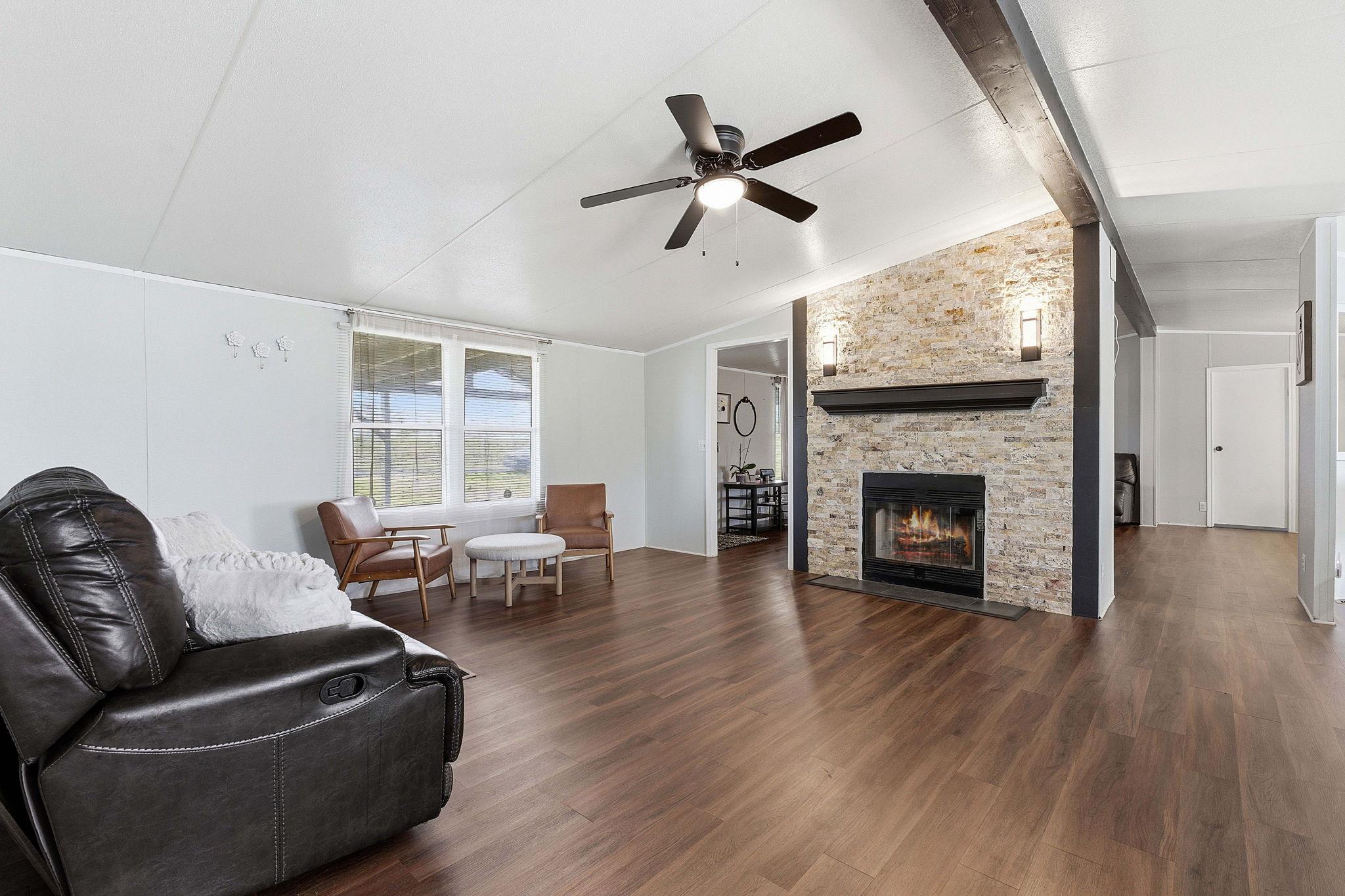 344 Coronado Ln, Kyle, TX 78640