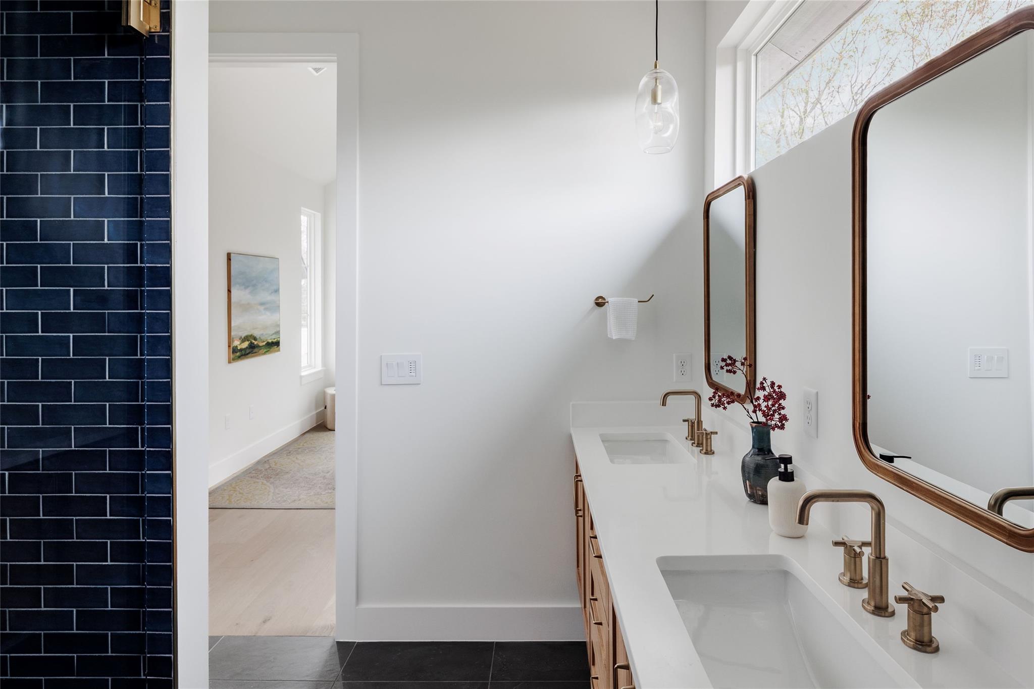 1180 Ridgeway Dr # 2, Austin, TX 78702