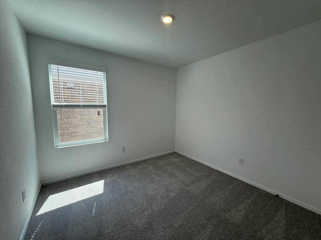 623 Sormonne Loop, Kyle, TX 78640