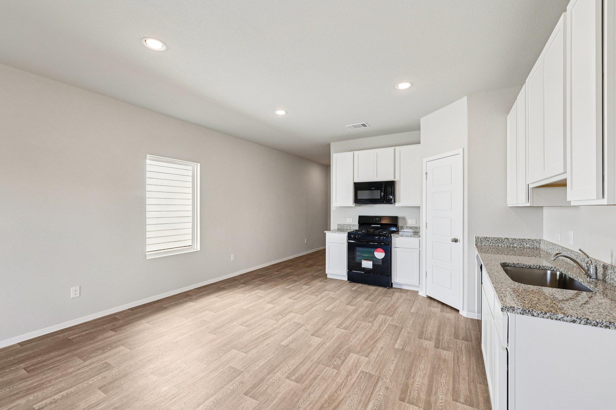 319 Haywood Manor, Maxwell, TX 78656