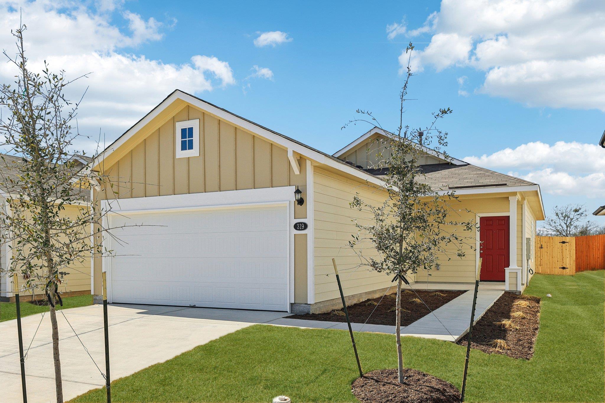 319 Haywood Manor, Maxwell, TX 78656