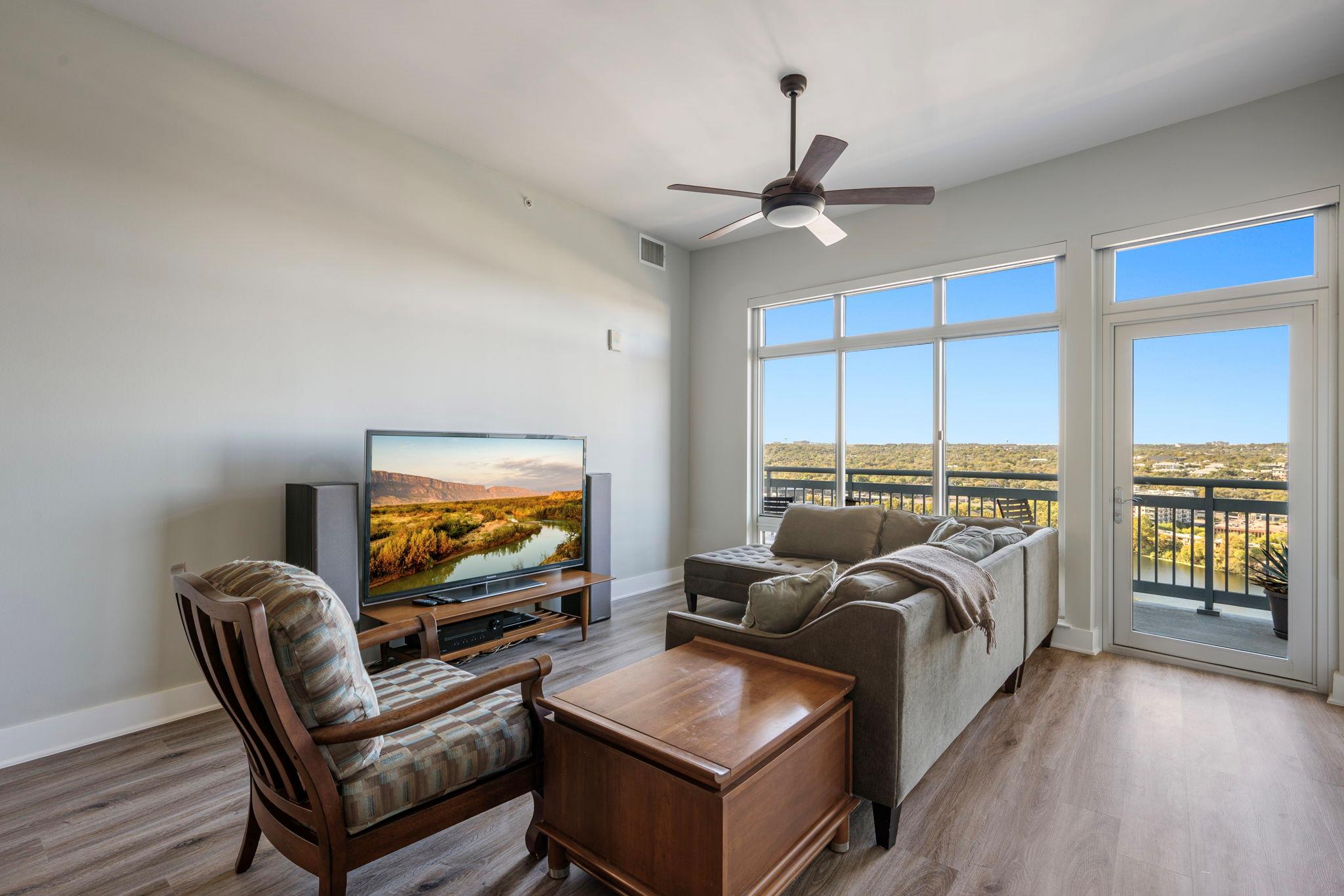 603 Davis St # 2009, Austin, TX 78701