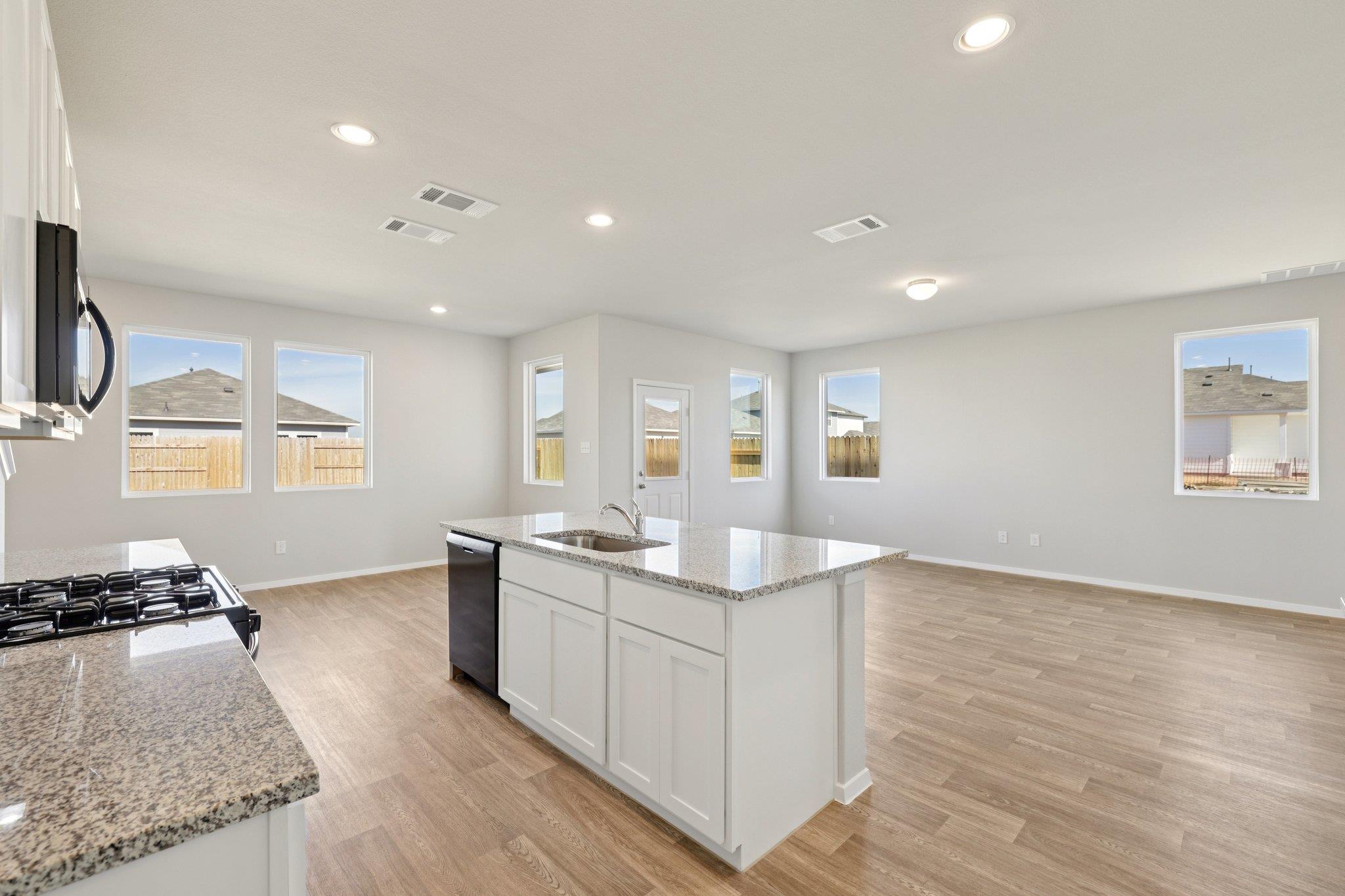 312 Jade St, Maxwell, TX 78656