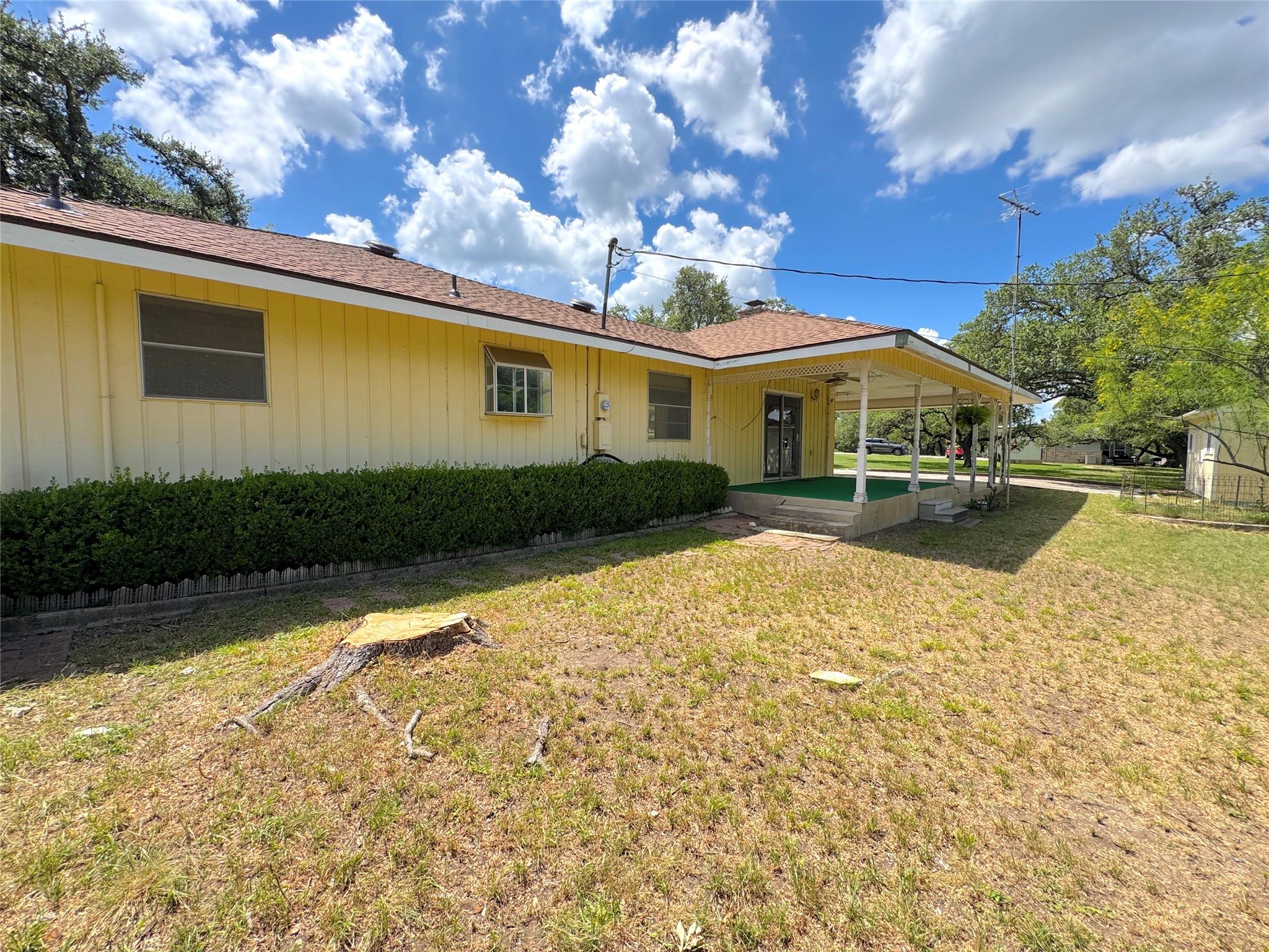 116 CRESTVIEW DR Dr, Canyon Lake, TX 78133