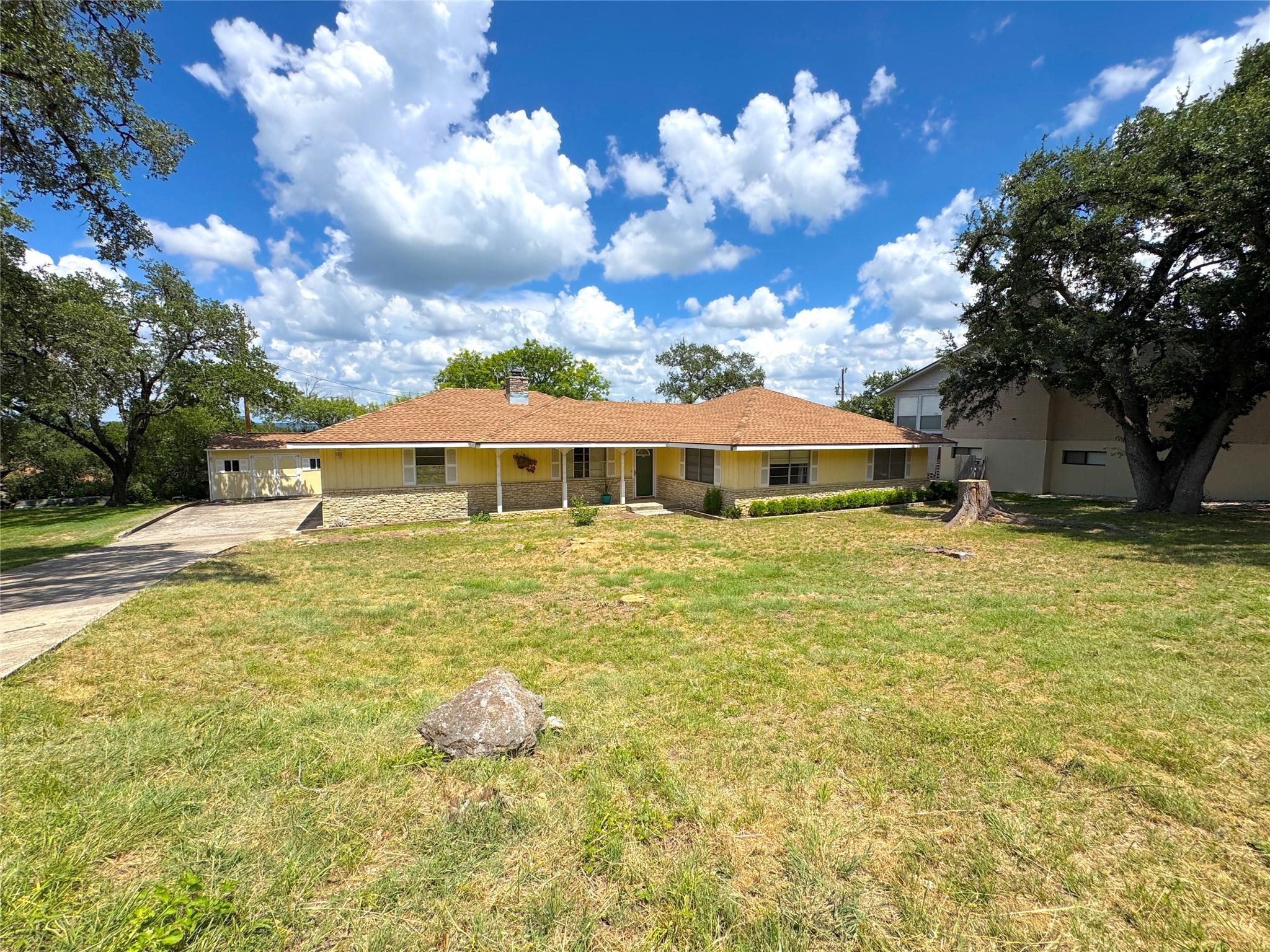 116 CRESTVIEW DR Dr, Canyon Lake, TX 78133