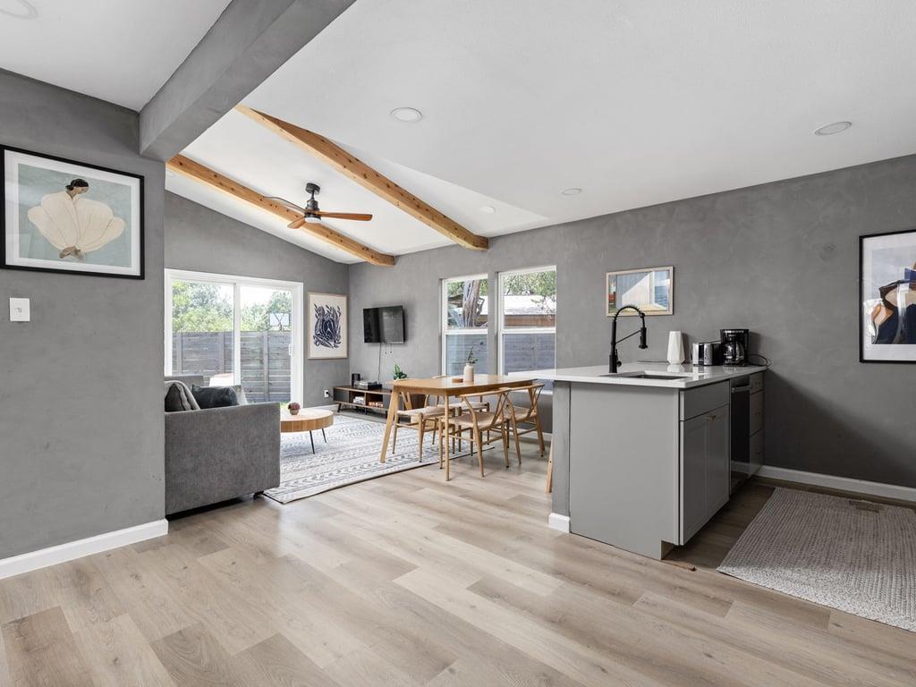 4911 Brighton Rd, Austin, TX 78745