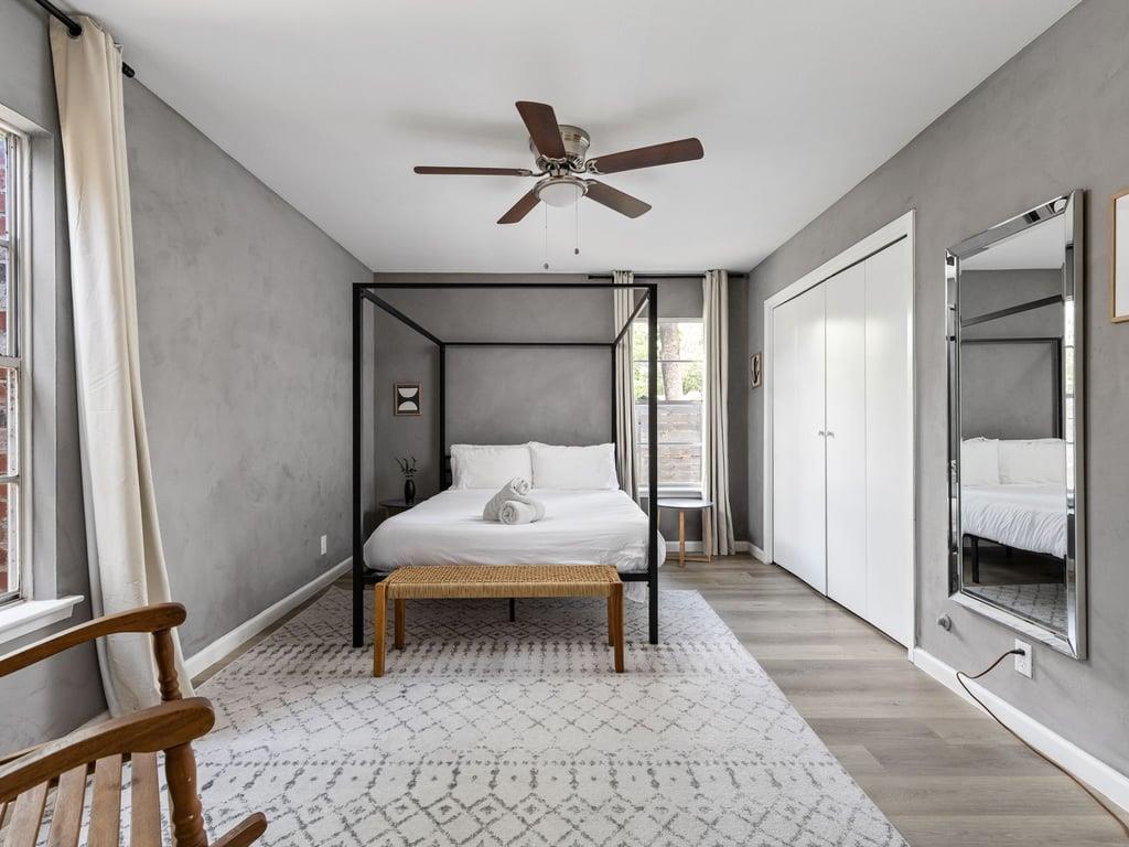 4911 Brighton Rd, Austin, TX 78745