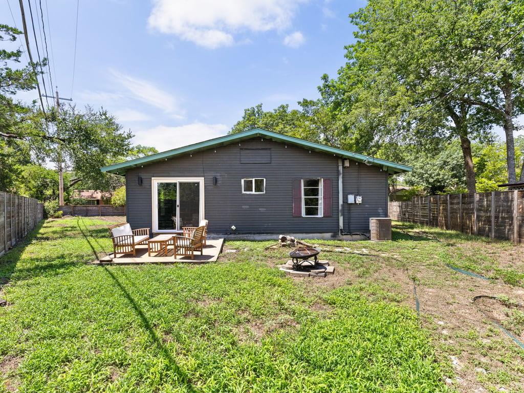4911 Brighton Rd, Austin, TX 78745