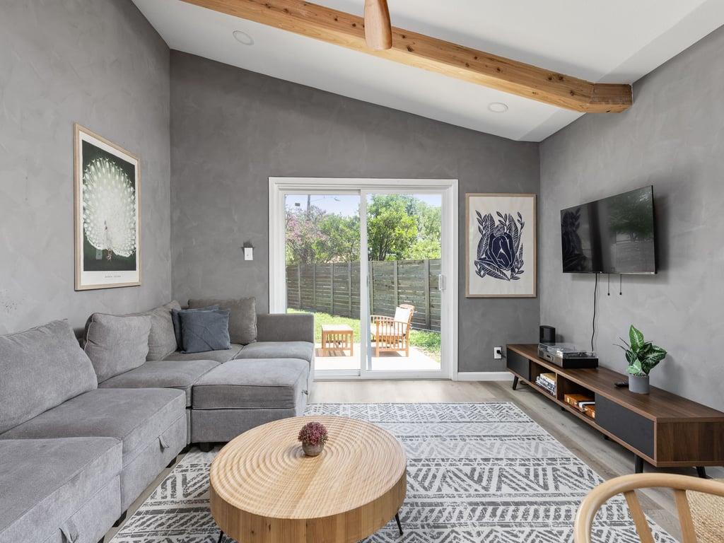 4911 Brighton Rd, Austin, TX 78745