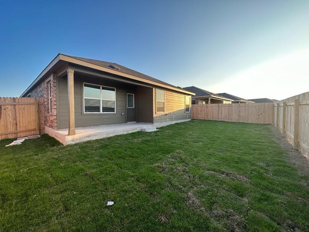408 Golden Grove Pkwy, San Marcos, TX 78666