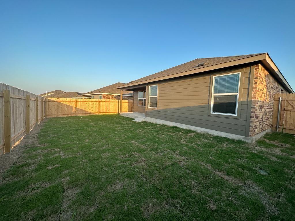 408 Golden Grove Pkwy, San Marcos, TX 78666