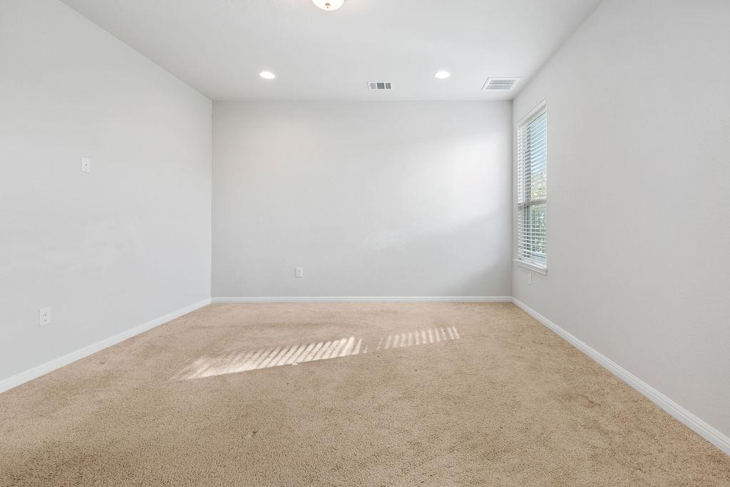 213 Mayney Ln, Leander, TX 78641