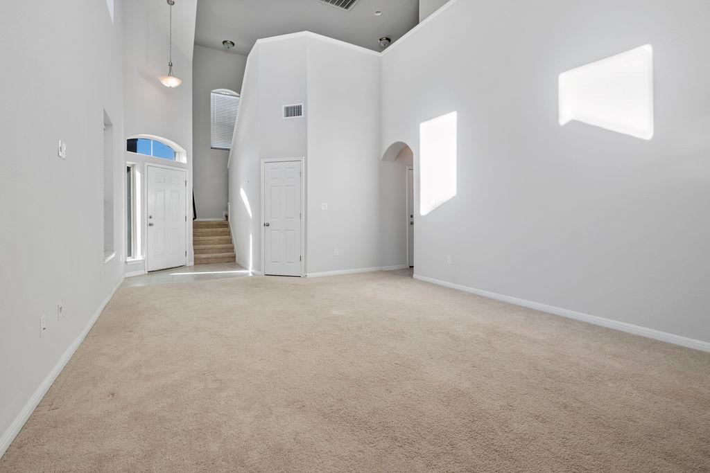 213 Mayney Ln, Leander, TX 78641