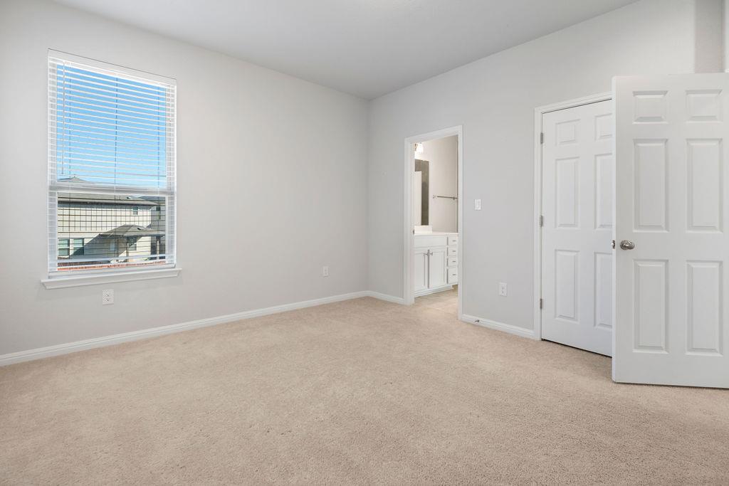 213 Mayney Ln, Leander, TX 78641