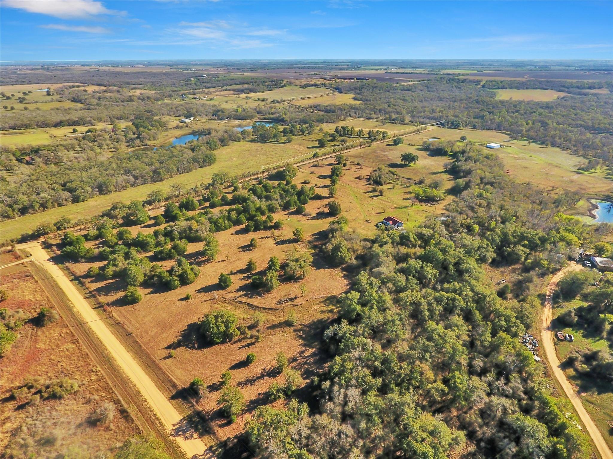 2146 County Road 418, Thorndale, TX 76577