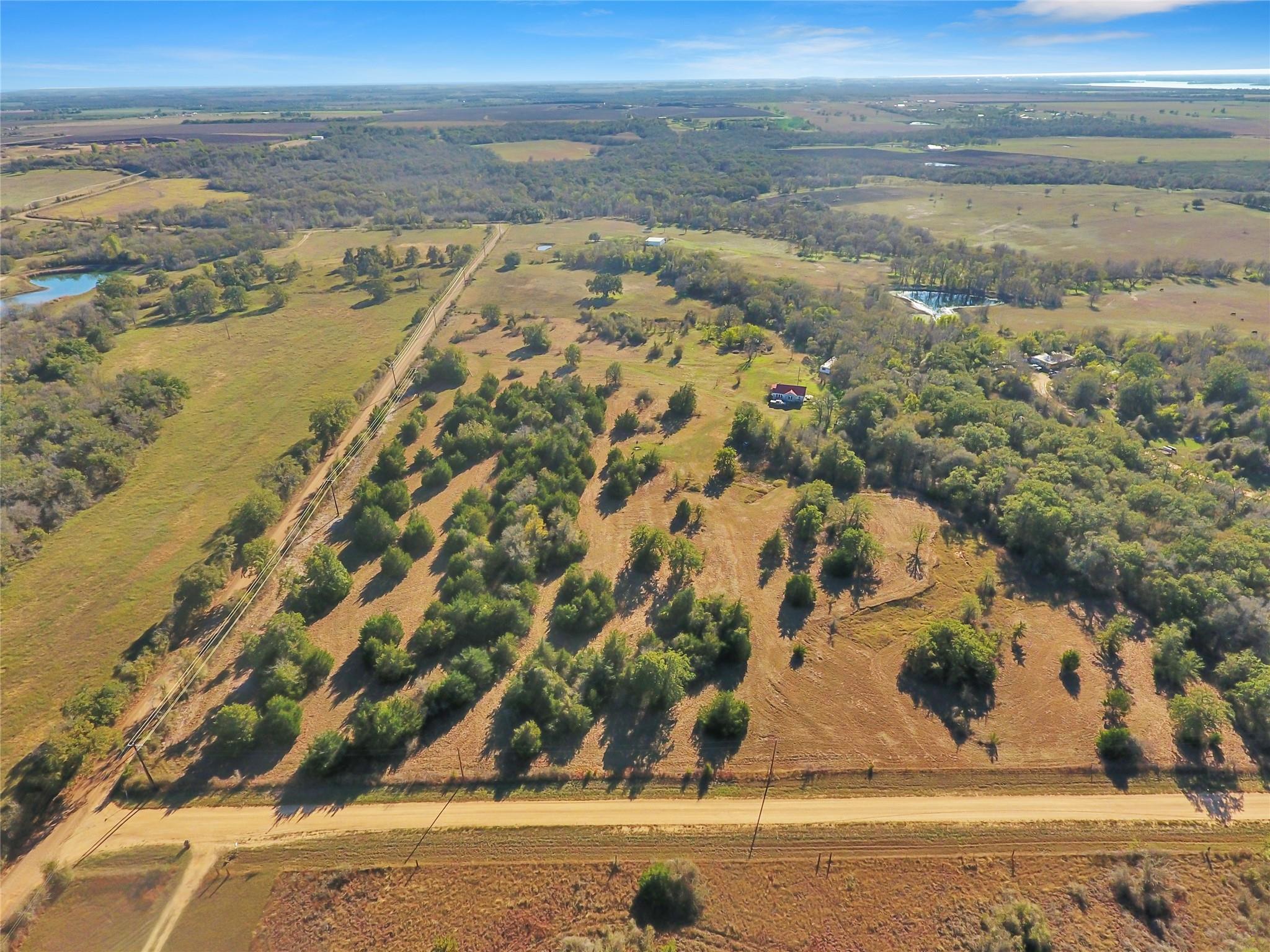 2146 County Road 418, Thorndale, TX 76577