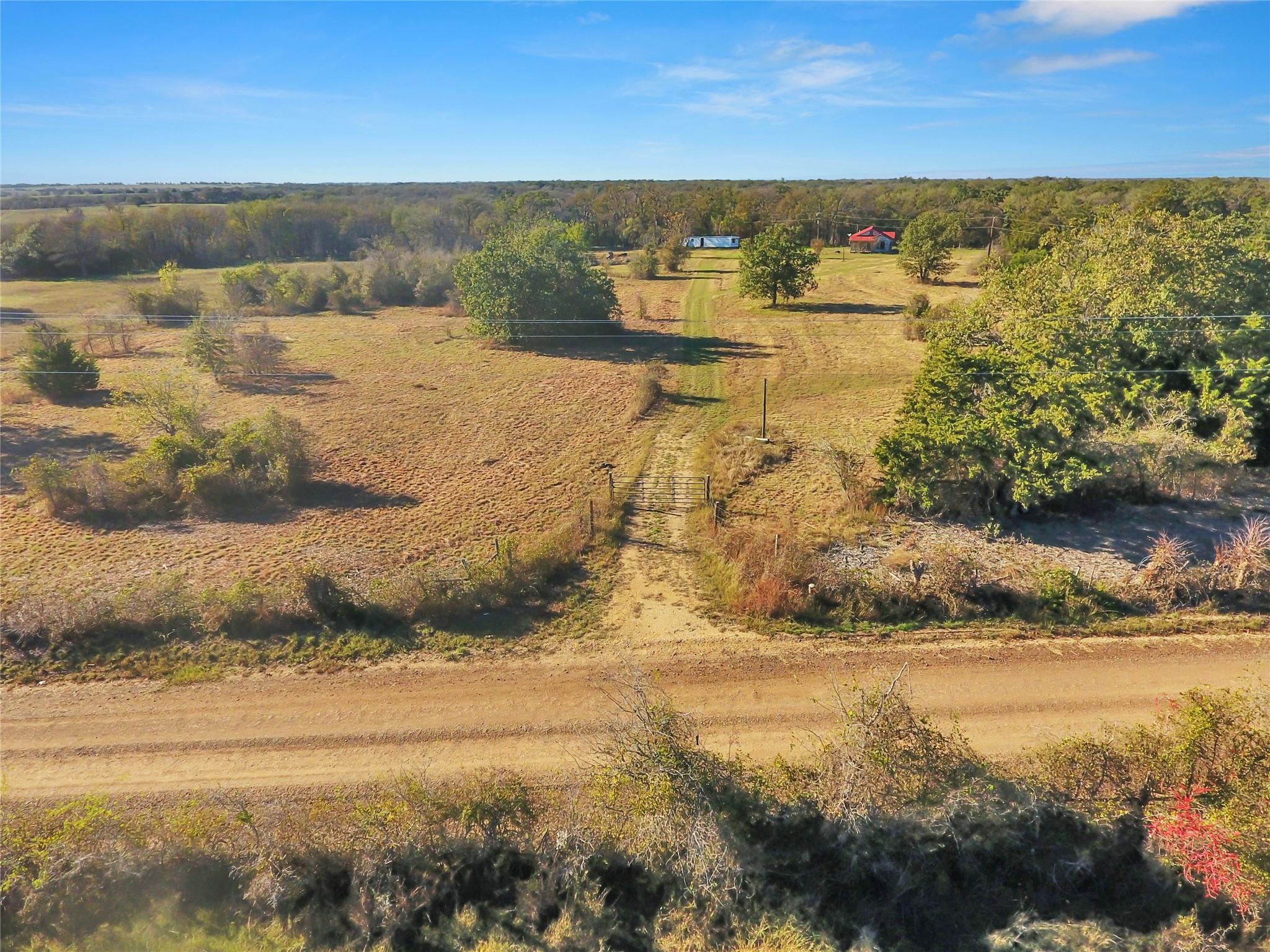 2146 County Road 418, Thorndale, TX 76577